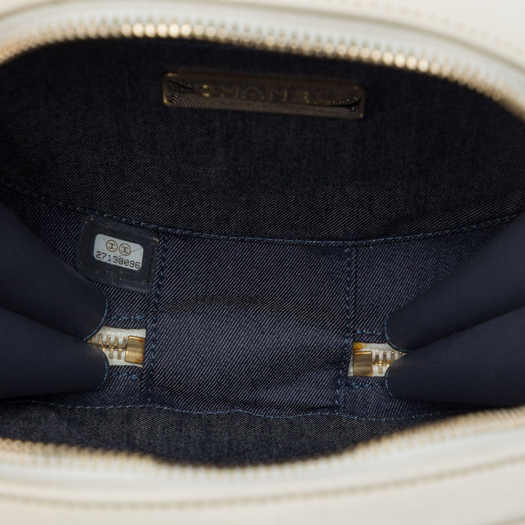 Chanel Froissé En Vogue Rond Sac Cuir de veau Blanc