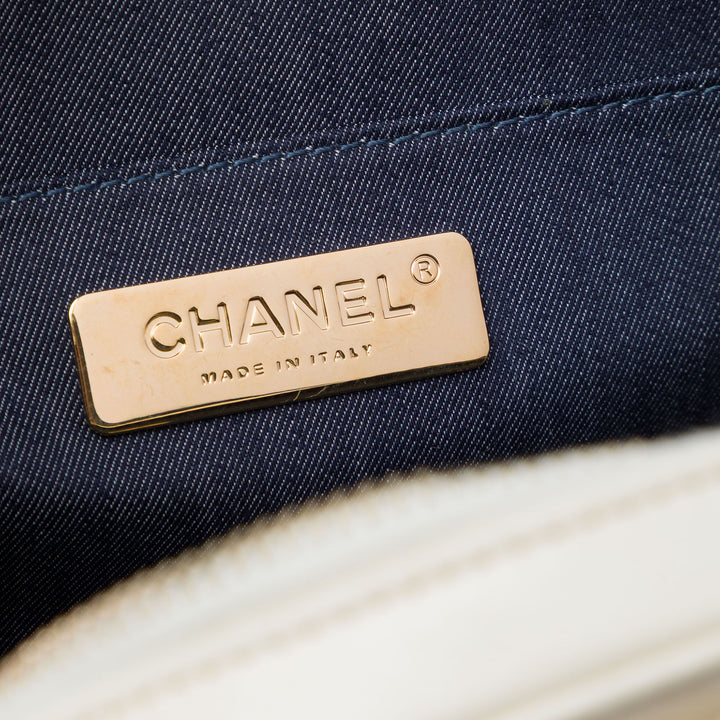 Chanel Froissé En Vogue Rond Sac Cuir de veau Blanc