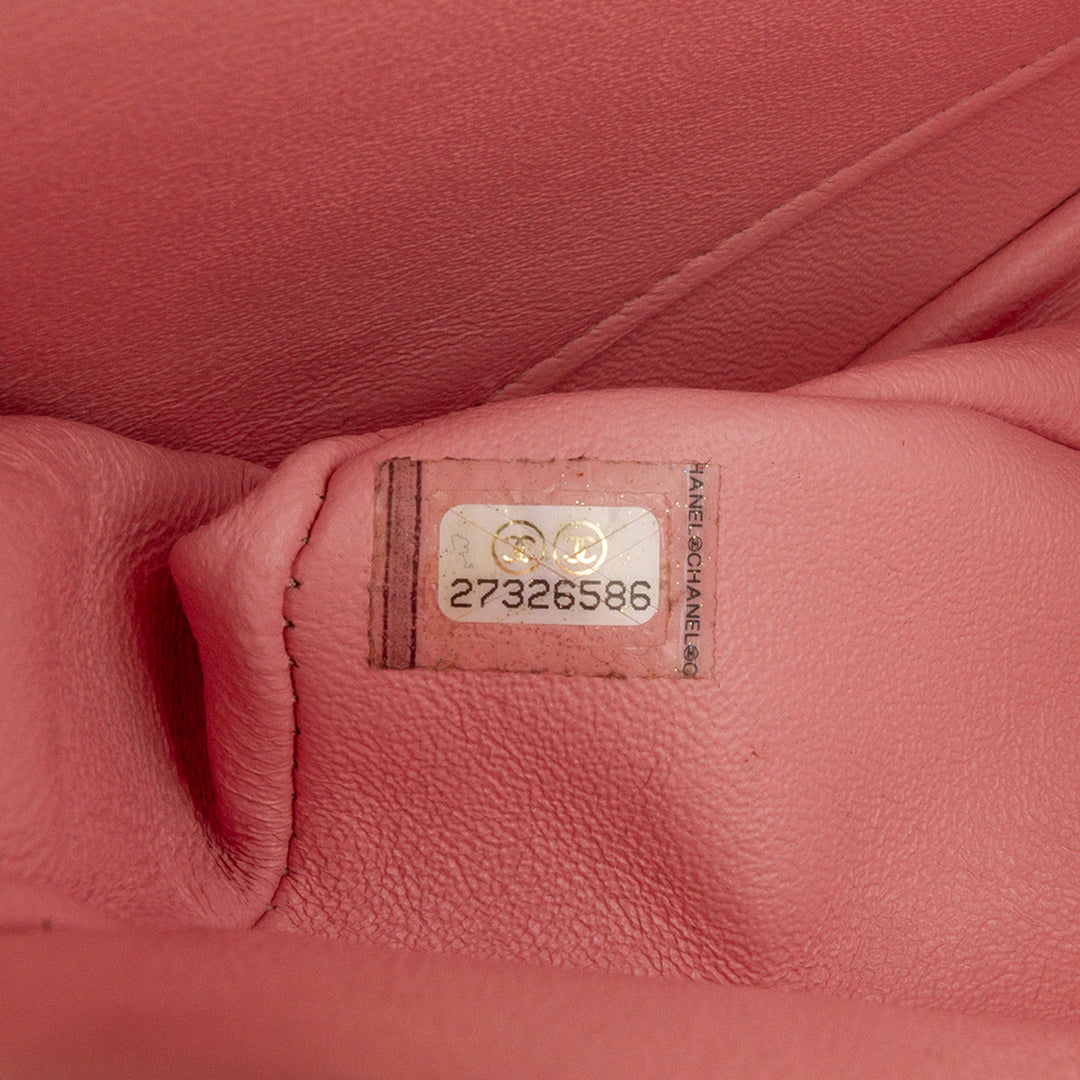 Chanel Medium Classic Boucle Tweed Double rabat Rose