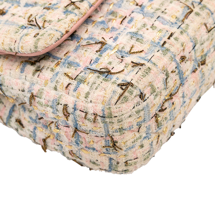 Chanel Medium Classic Boucle Tweed Double rabat Rose – GABY PARIS Authentique