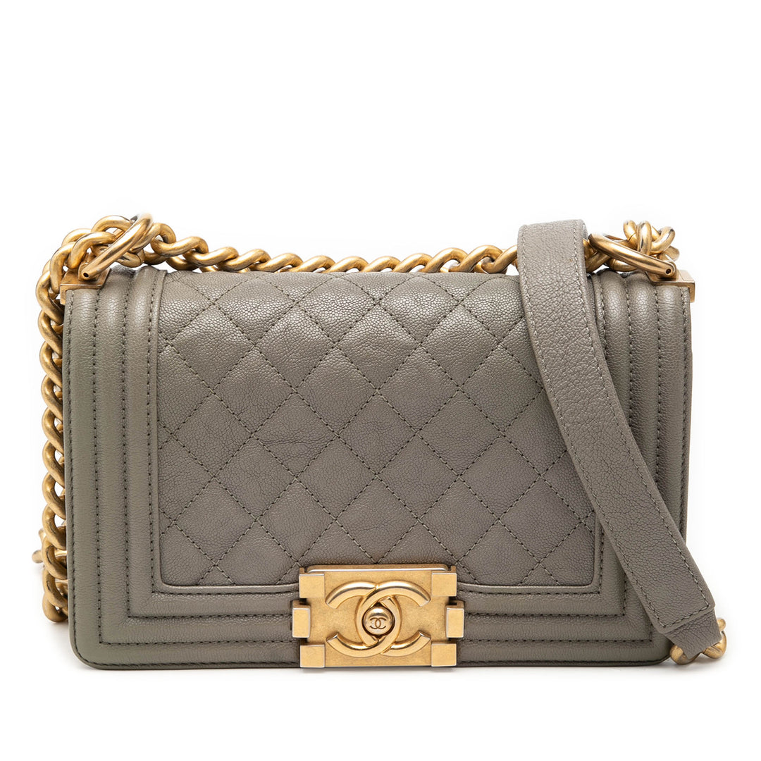 Chanel Matelassé Boy à rabat Petit Cuir caviar