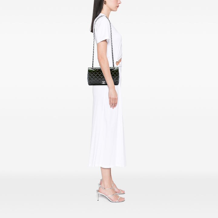 Chanel Medium Classic Cuir verni Double rabat