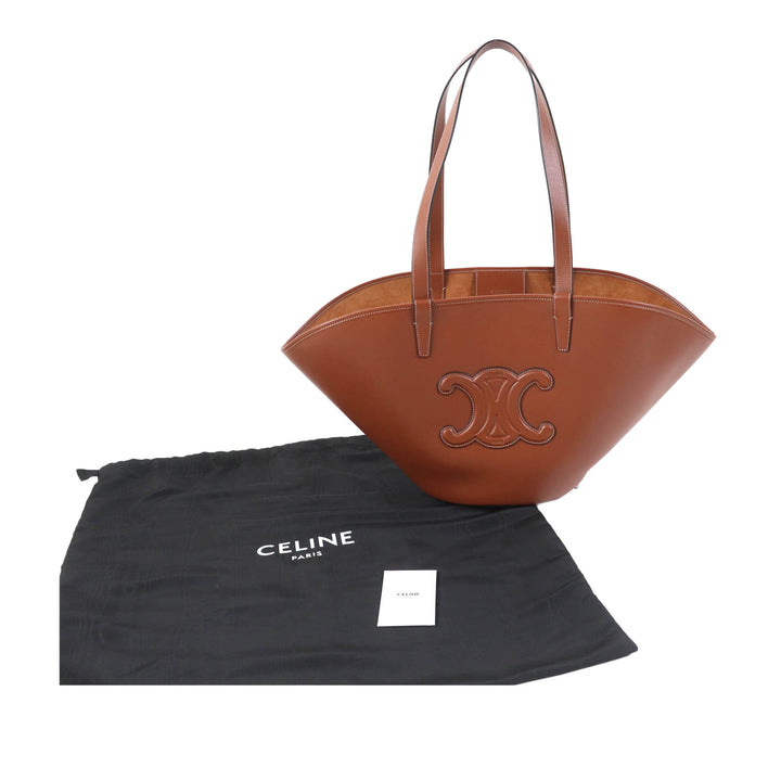 Triomphe Couffin Cabas Moyen Cuir de veau lisse Marron