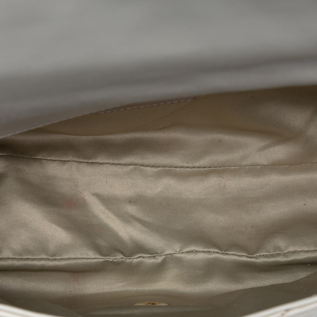 Chanel Jumbo Chevron Cuir de veau Surpique à rabat