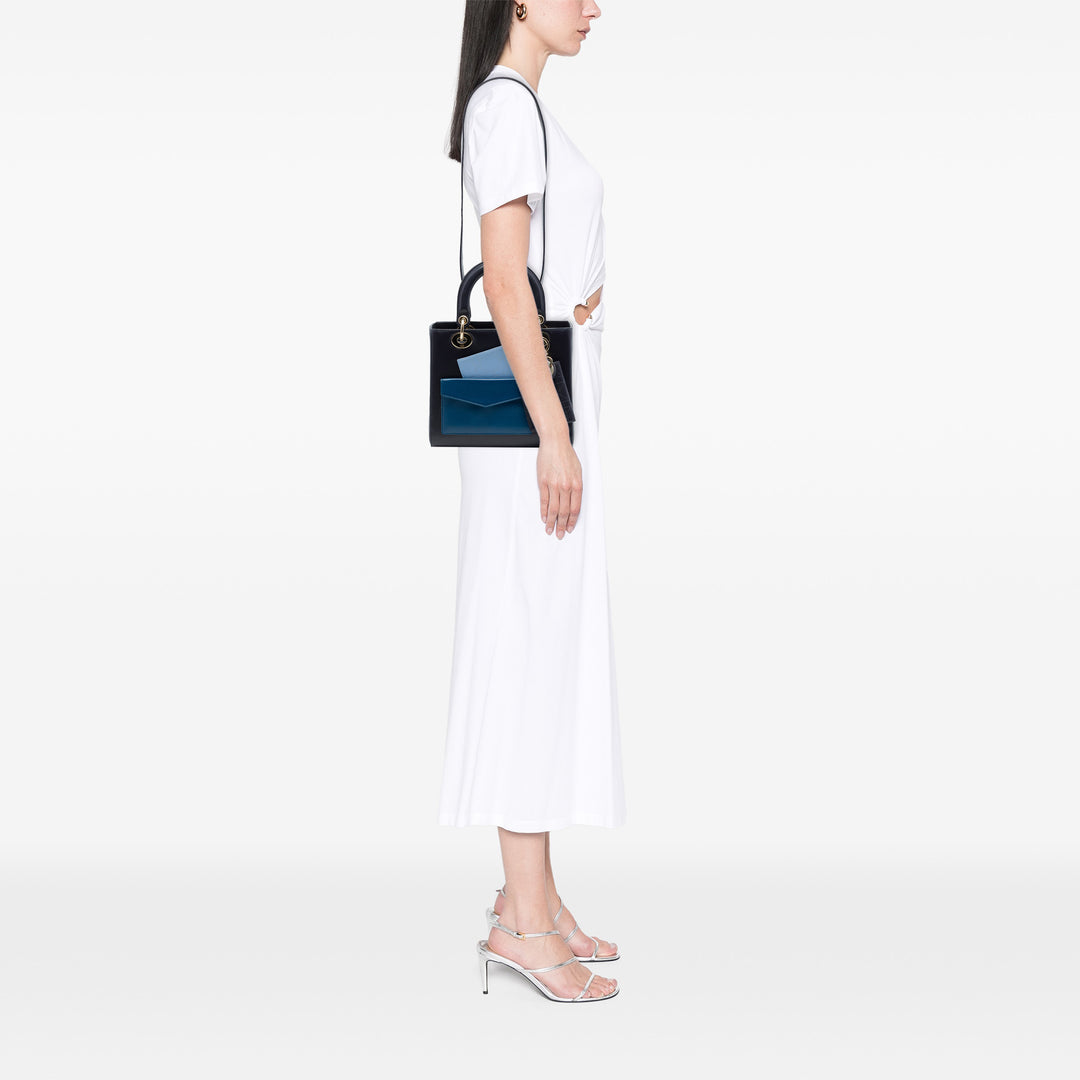Dior Sac à main Poches Lady Dior Moyen Cuir de veau Bleu – vue 6 – GABY PARIS