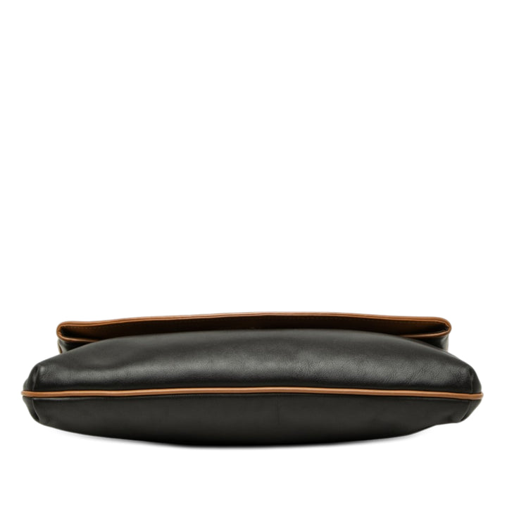 Celine Pochette Triomphe Foldover Noir – vue 3 – GABY PARIS