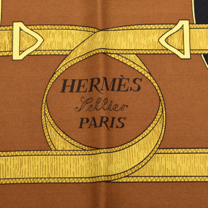 Hermès Eperon D Or Foulard 90 Marron – vue 3 – GABY PARIS
