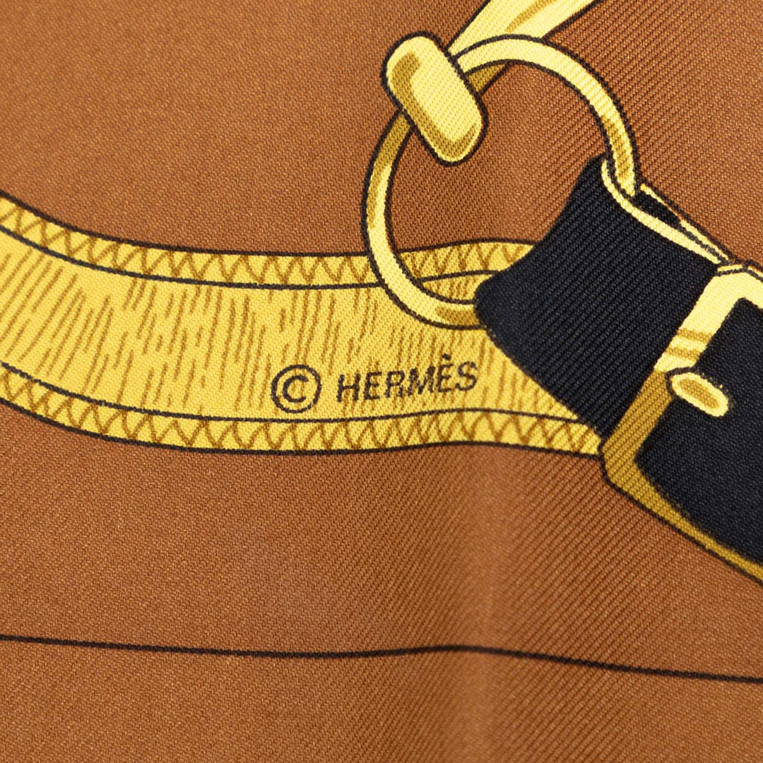 Hermès Eperon D Or Foulard 90 Marron – vue 4 – GABY PARIS