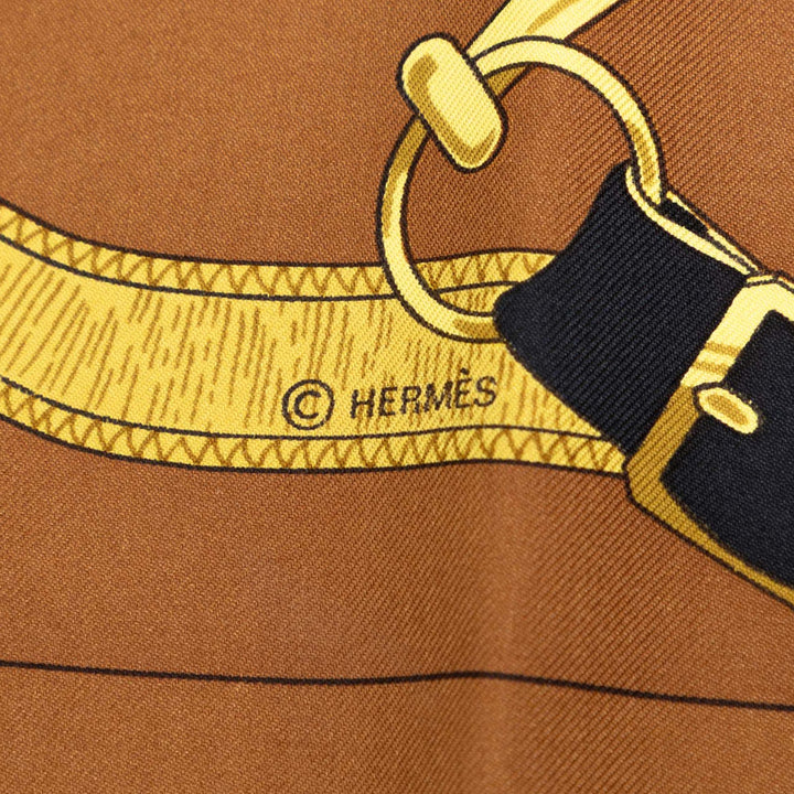 Hermès Eperon D Or Foulard 90 Marron – vue 4 – GABY PARIS
