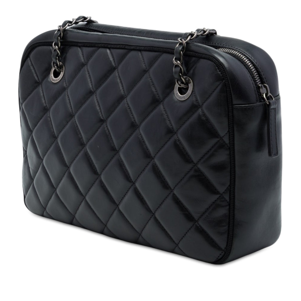 Chanel CC Diamond Matelassé Ballerine Sac caméra Grand Cuir de veau Noir – vue 2 – GABY PARIS
