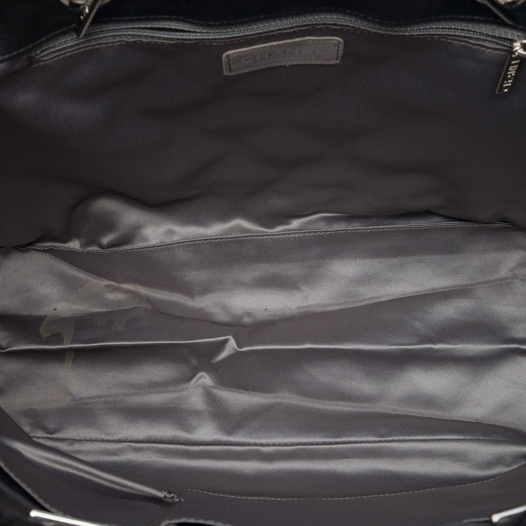 Chanel Matelassé et PVC Funny Cabas Petit Tweed Noir – vue 4 – GABY PARIS
