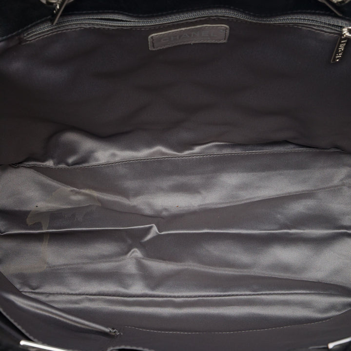 Chanel Matelassé et PVC Funny Cabas Petit Tweed Noir – vue 4 – GABY PARIS