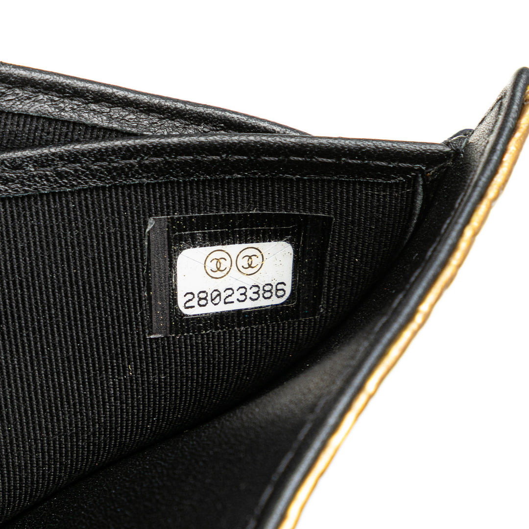 Chanel CC Métallisé Cuir de veau Crocodile Embossed Compact Flap Wallet Doré – GABY PARIS Authentique