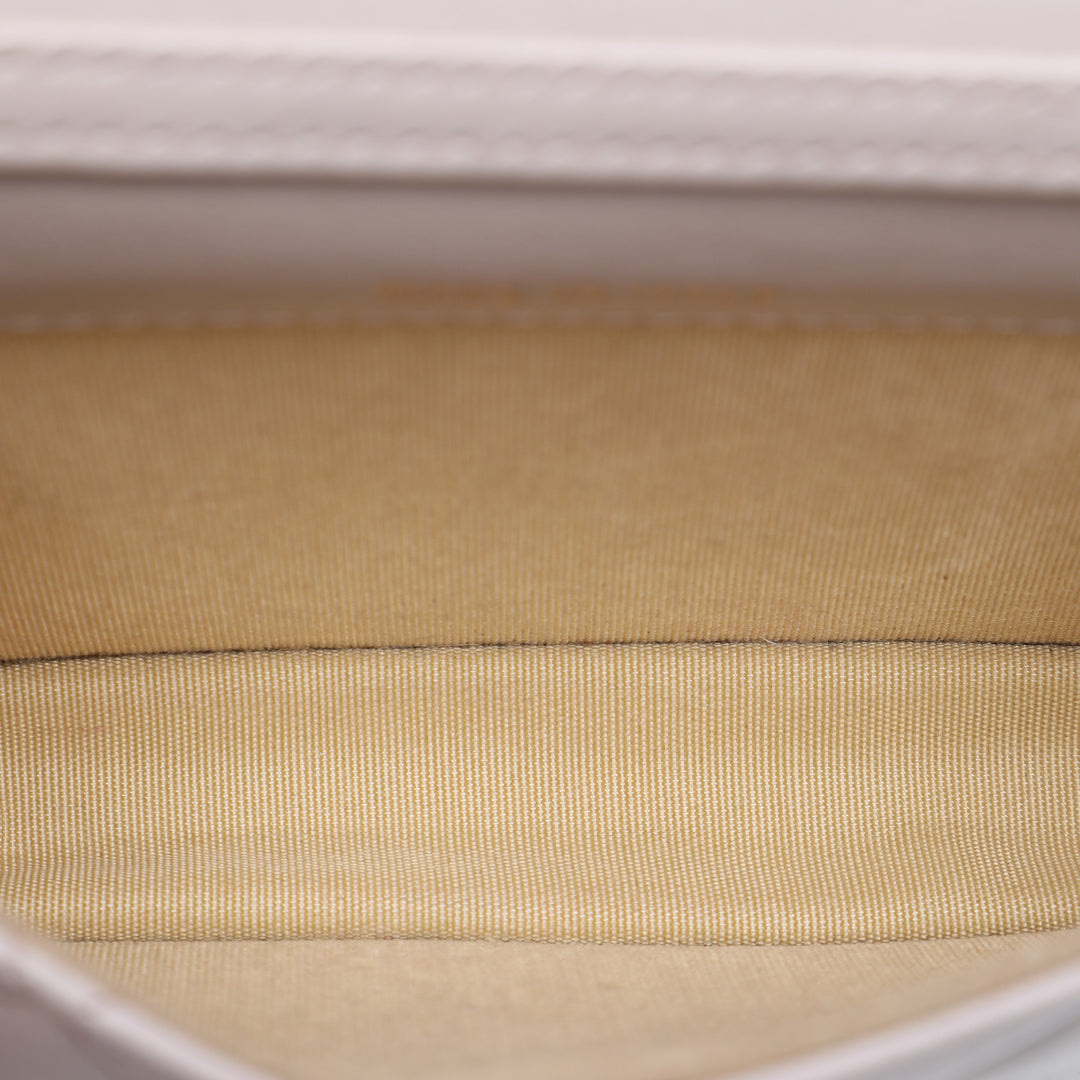 Matelassé Perle Crush Pochette avec chaîne Mini Cuir d'agneau Marron