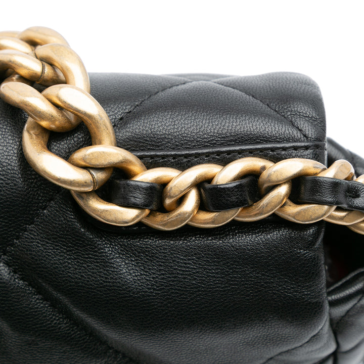 Chanel Large Cuir d’agneau 19 à rabat