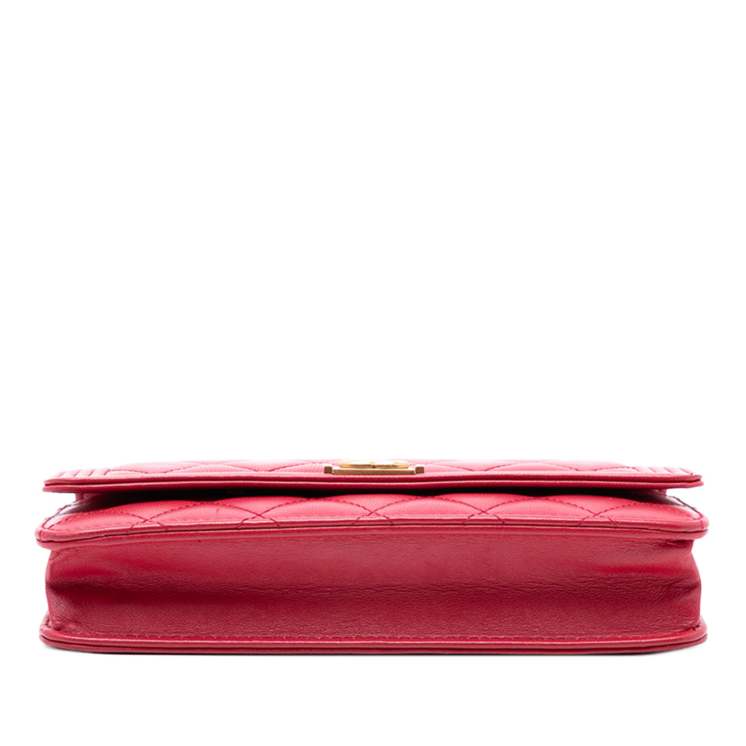 Chanel Matelassé Cuir d’agneau Boy Wallet On Chain