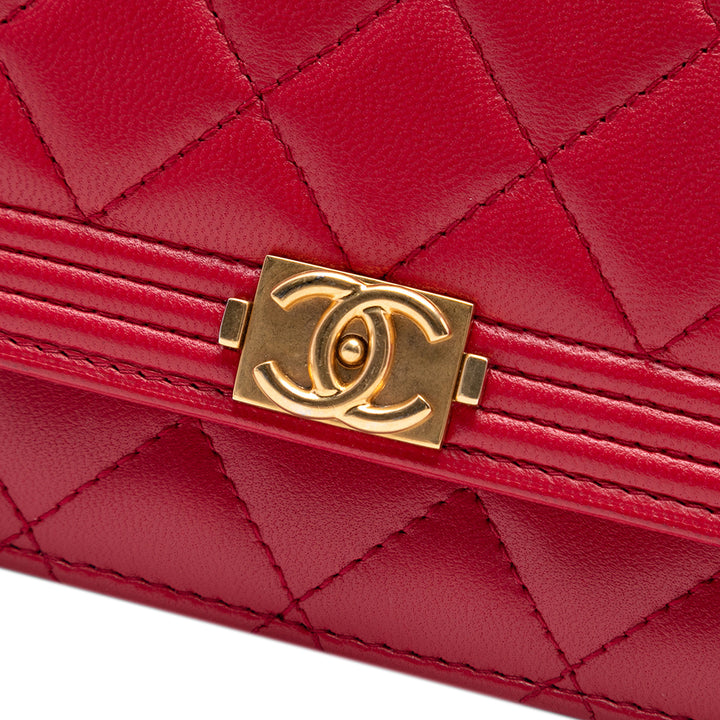 Chanel Matelassé Cuir d’agneau Boy Wallet On Chain