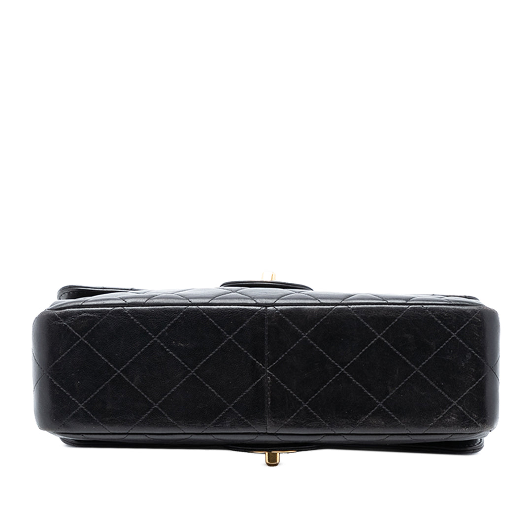 Chanel Medium Matelassé Cuir d’agneau Double Sided à rabat