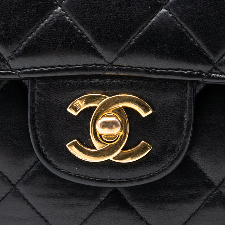 Chanel Medium Matelassé Cuir d’agneau Double Sided à rabat