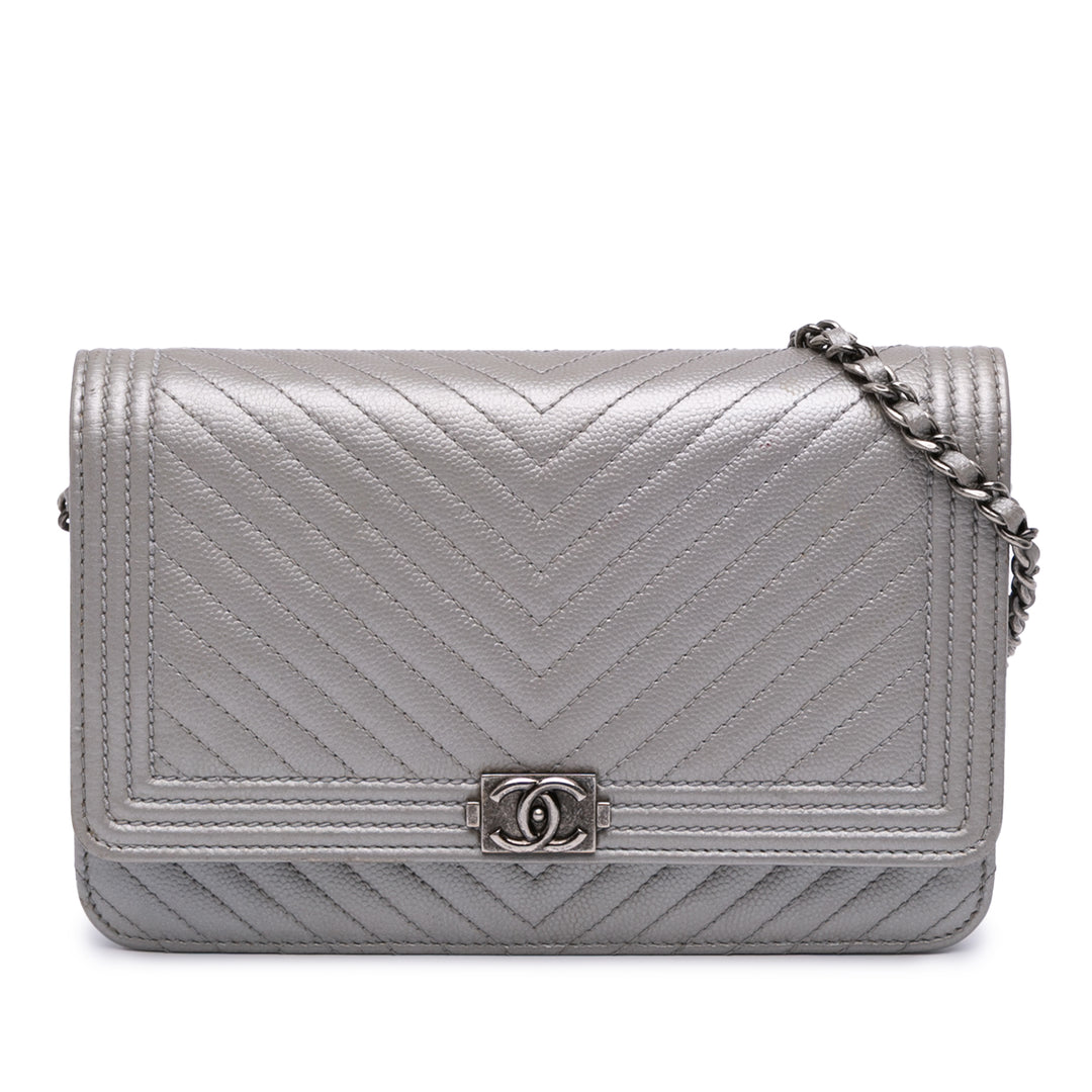 Chevron Metallic Caviar Boy Wallet On Chain Silver - Gaby Paris