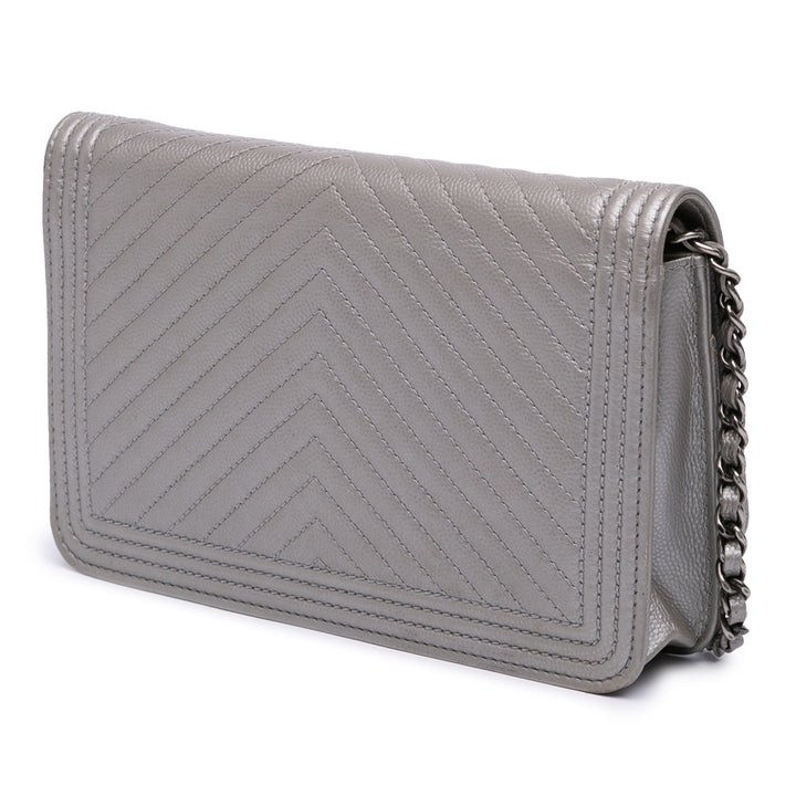 Chevron Metallic Caviar Boy Wallet On Chain Silver - Gaby Paris