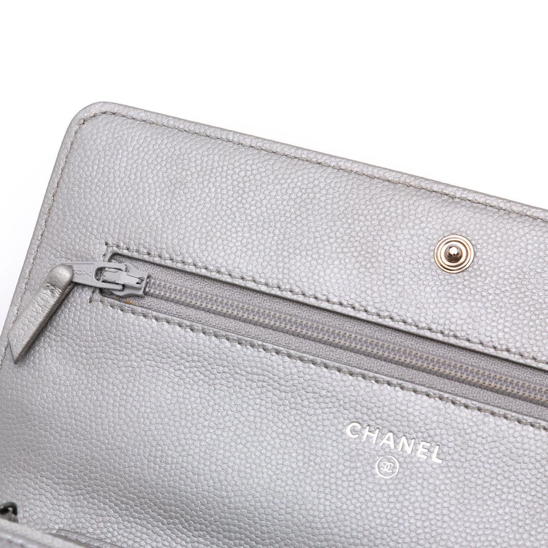 Chevron Metallic Caviar Boy Wallet On Chain Silver - Gaby Paris