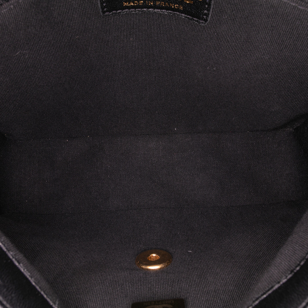 Chanel Mini Square Matelassé Cuir d’agneau Bijoux Logo Chain à rabat