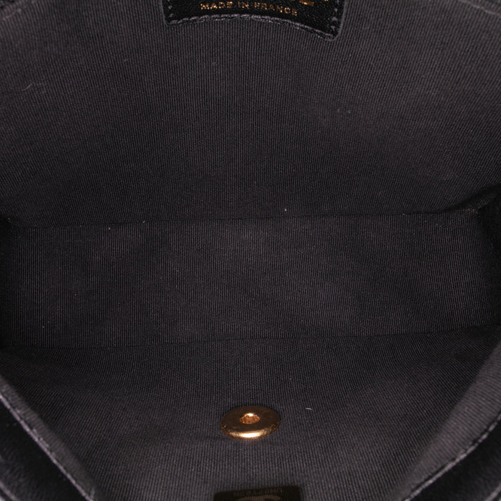 Chanel Mini Square Matelassé Cuir d’agneau Bijoux Logo Chain à rabat