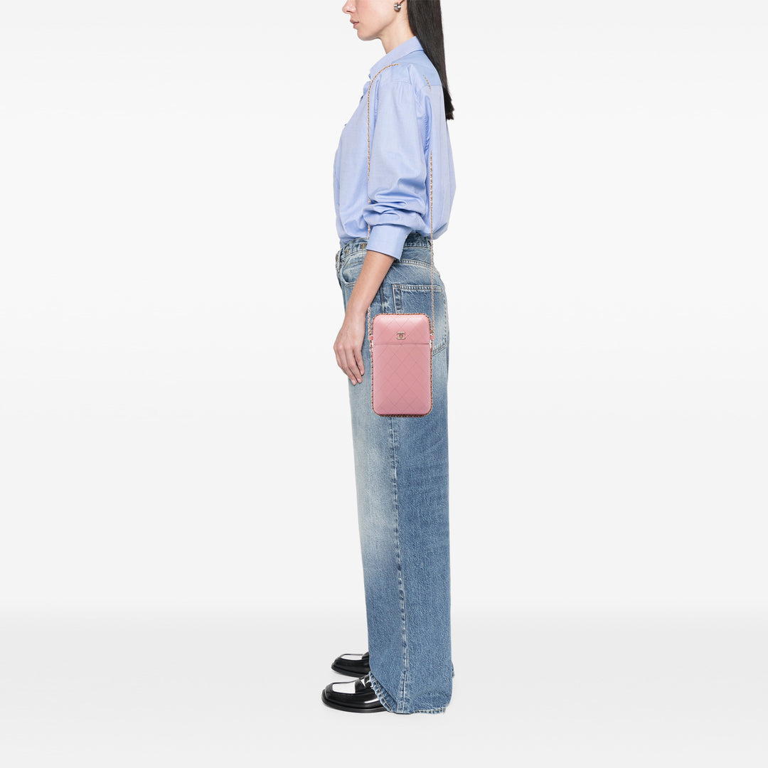 Chanel CC Matelassé Sac rond à chaîne Étui téléphone Cuir d'agneau Rose – vue 5 – GABY PARIS