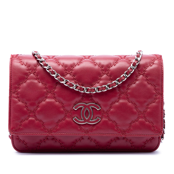 Chanel CC Matelassé Cuir de veau Double Stitch Hamptons Wallet on Chain