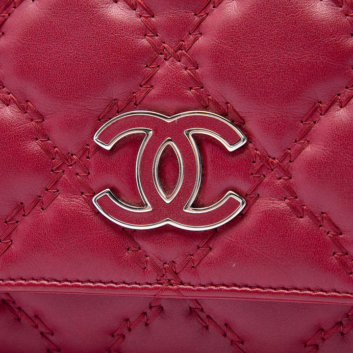 Chanel CC Matelassé Cuir de veau Double Stitch Hamptons Wallet on Chain