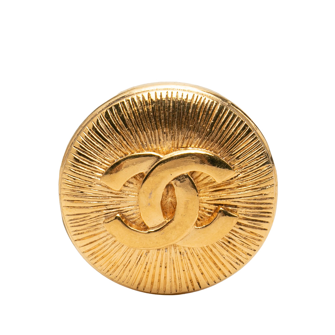 Chanel Broche CC Sunburst Rond Pin plaqué or – vue principale – GABY PARIS