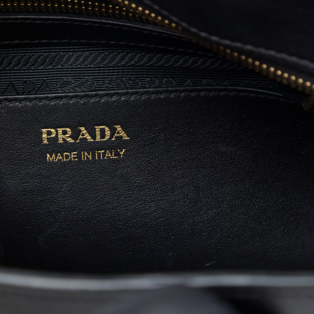Prada Sac à main City Veau Paradigme Saffiano Noir – vue 5 – GABY PARIS