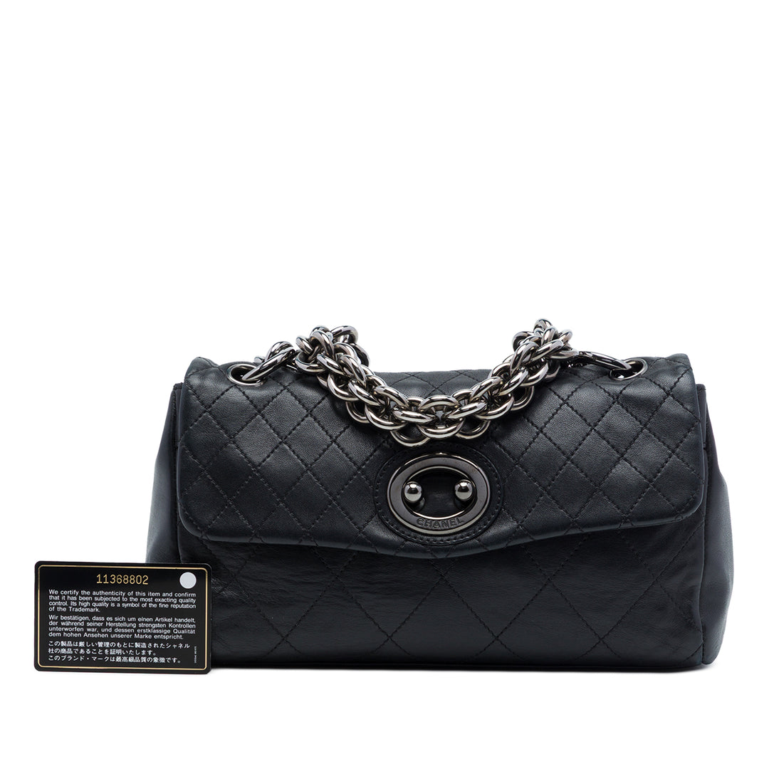 Chanel Matelassé Bijoux Bague Chaîne à rabat Cuir de veau