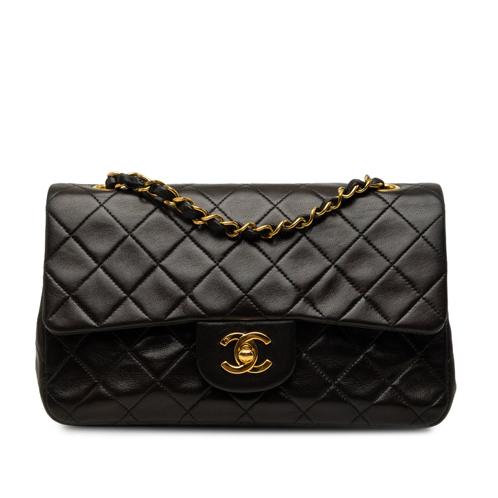 Chanel Sac porté épaule Classic Double rabat Moyen Cuir d'agneau Noir – vue principale – GABY PARIS