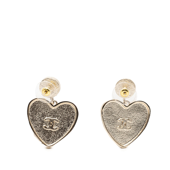 Chanel CC plaqué Perles fantaisie Strass et Resin Heart pendantes fermoir poussette Boucles d’oreilles