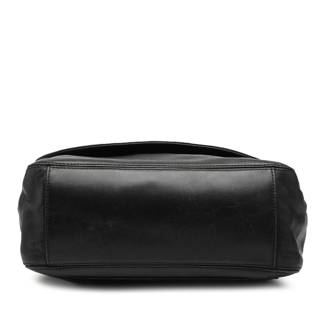 Chanel CC Cuir d’agneau Pompon à rabat Messenger Sac