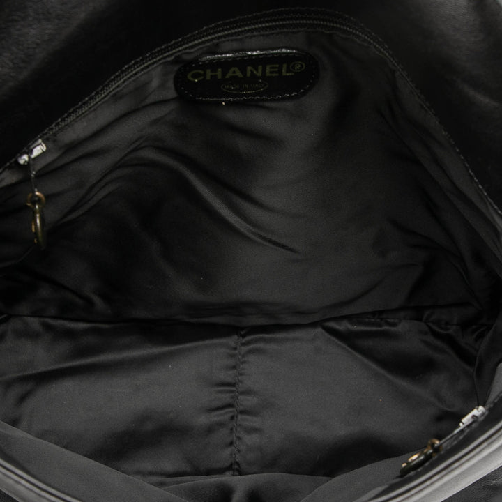 Chanel CC Cuir d’agneau Pompon à rabat Messenger Sac