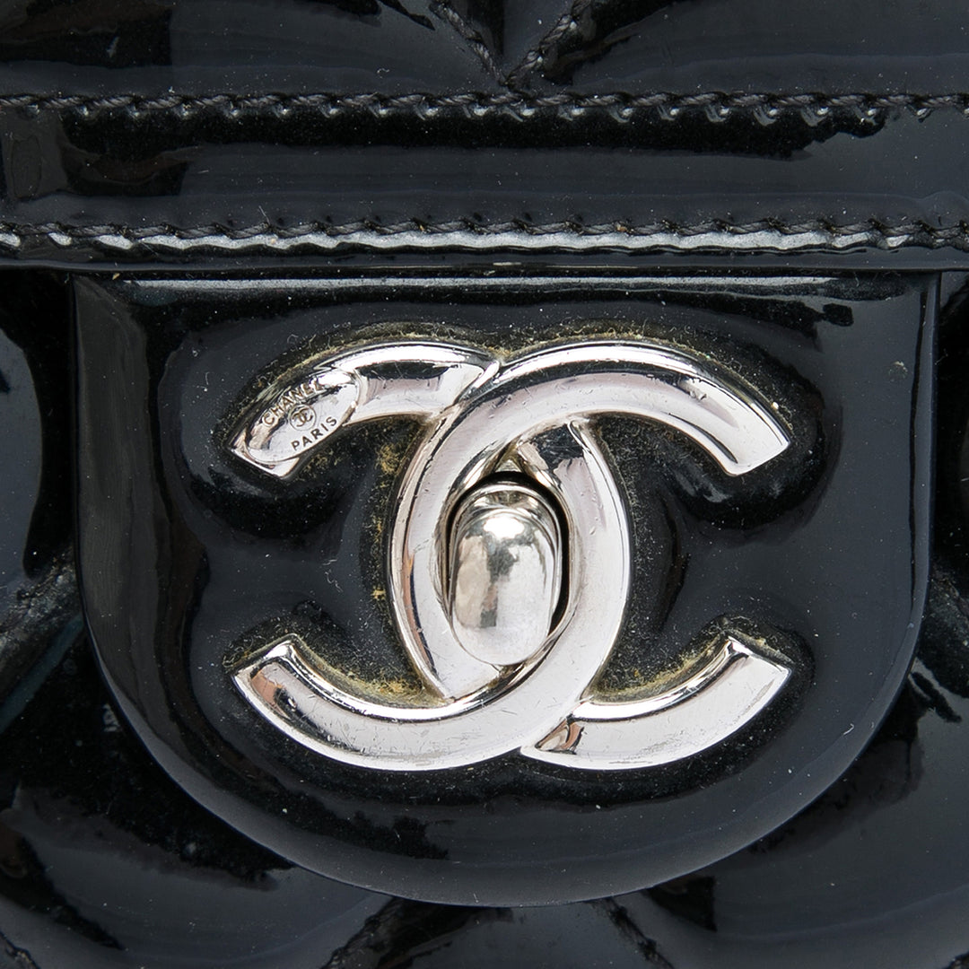 Chanel Matelassé Coco Shine à rabat Petit Cuir