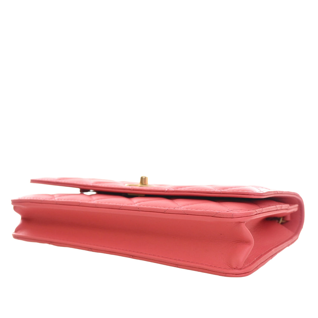 CC Matelassé Perle Crush Wallet on Chain Cuir d'agneau Rose
