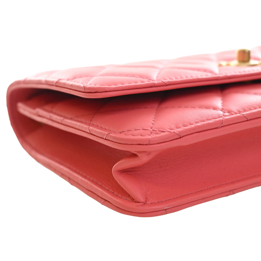 CC Matelassé Perle Crush Wallet on Chain Cuir d'agneau Rose