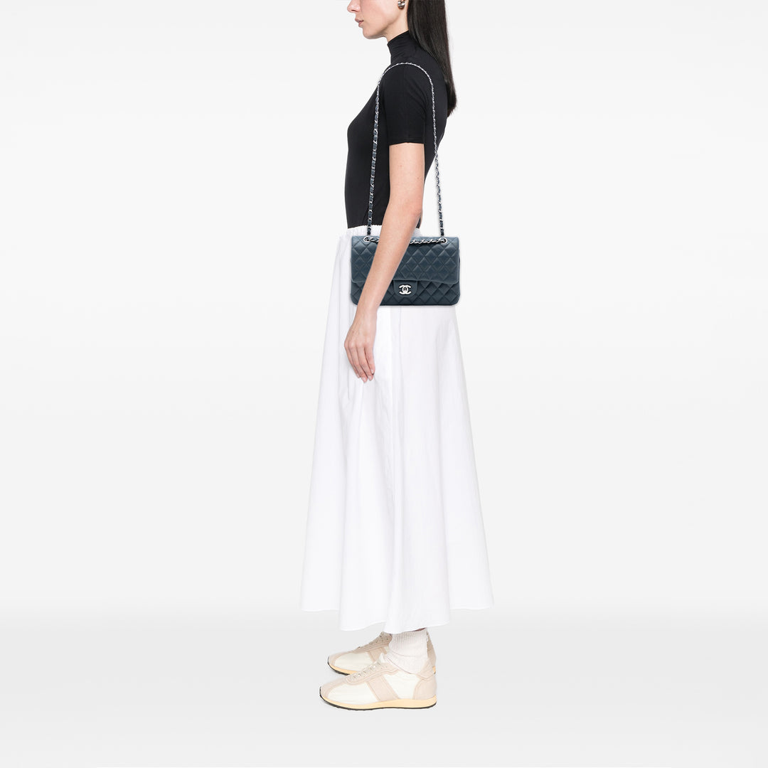 Chanel Medium Classic Cuir d’agneau Double rabat