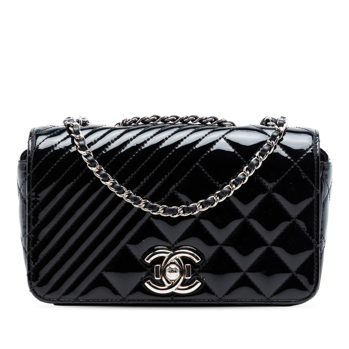 Chanel Small Matelassé Cuir verni Coco Boy à rabat