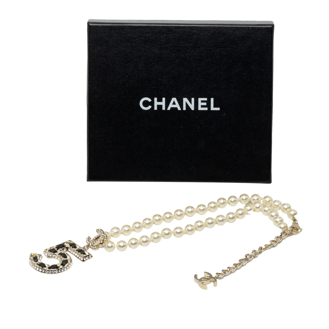 Chanel CC Brass No 5 Strass et Perles fantaisie Pendant Collier