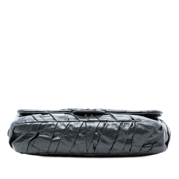 Chanel Sac porté épaule Glacé Twisted à rabat Moyen Cuir de veau Noir – vue 3 – GABY PARIS