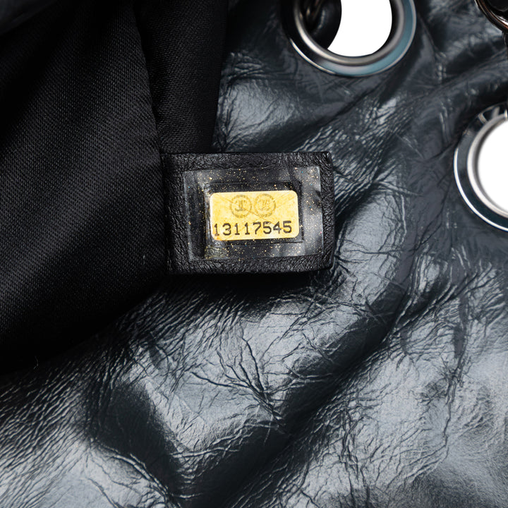 Chanel Sac porté épaule Glacé Twisted à rabat Moyen Cuir de veau Noir – vue 5 – GABY PARIS