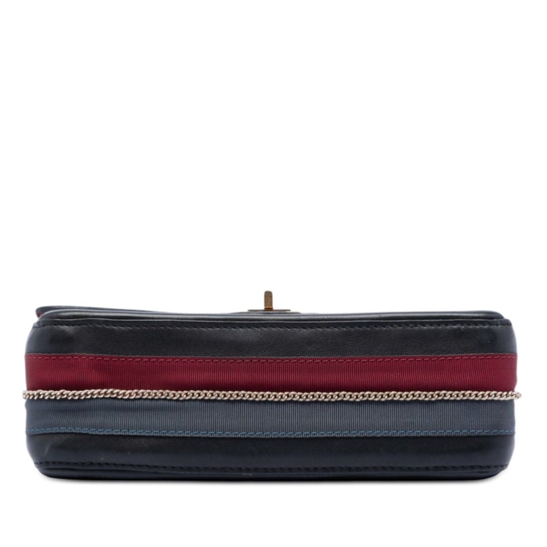 Chanel Cuir de veau Reissue 2.55 Medallion Double rabat 225