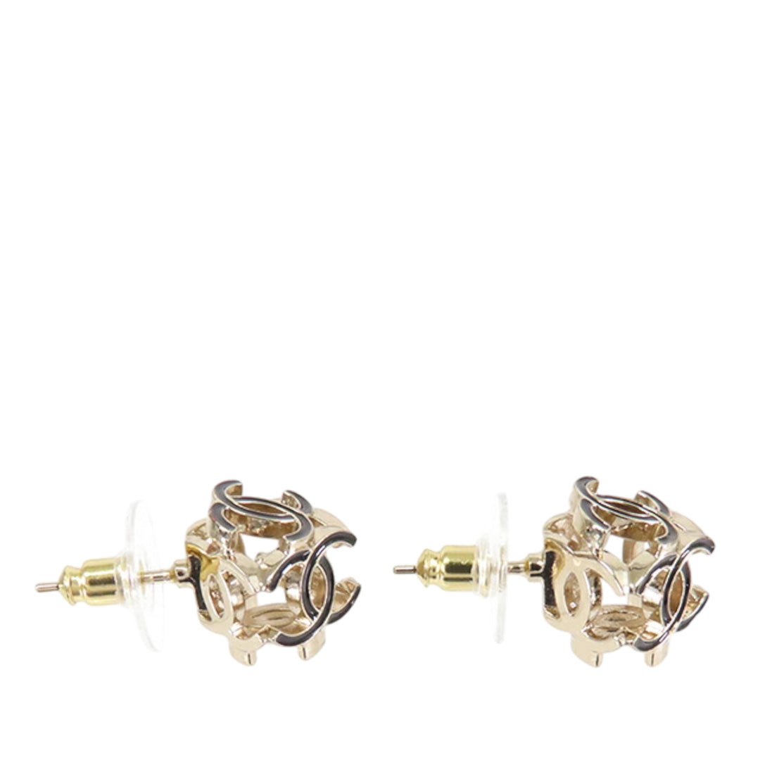 Chanel CC plaqué Enamel Cube Logo fermoir poussette Boucle d’oreilles