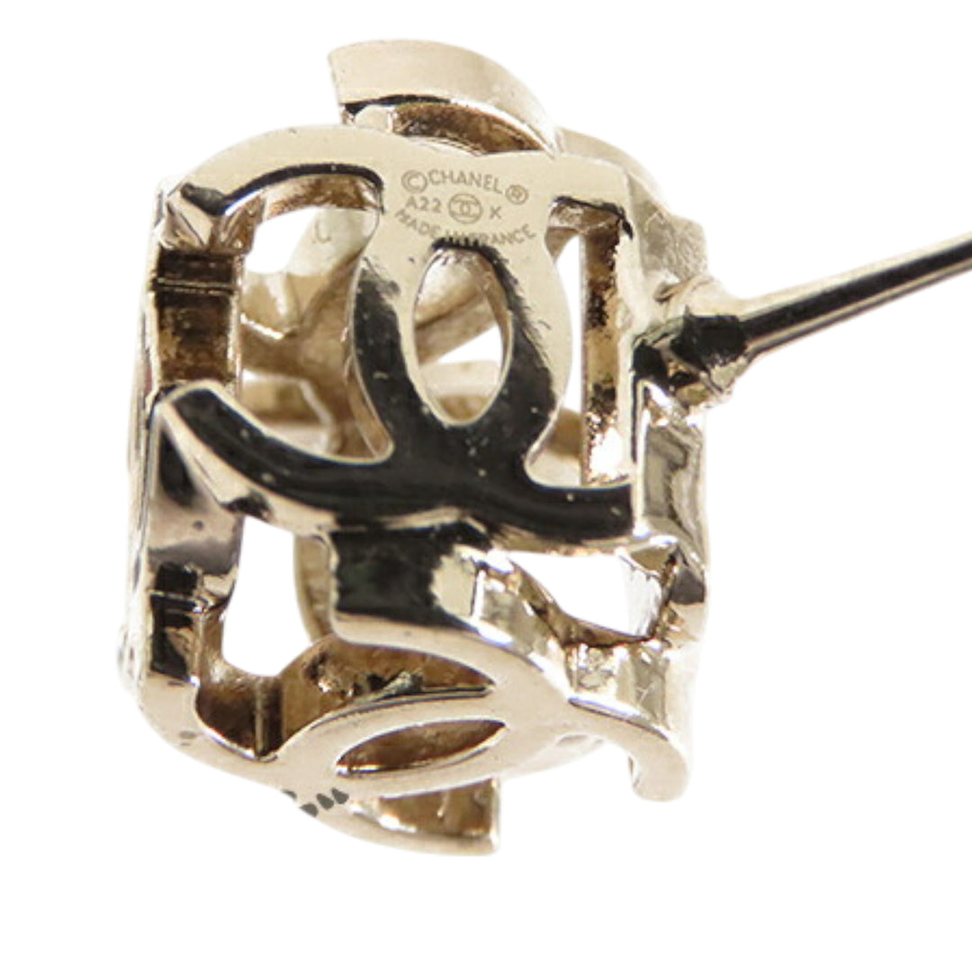 Chanel CC plaqué Enamel Cube Logo fermoir poussette Boucle d’oreilles