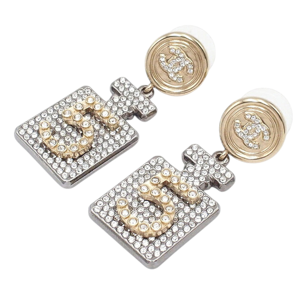 Chanel plaqué et plaqué CC Rhinestone No 5 Perfume Bottle pendantes fermoir poussette Boucles d’oreilles – GABY PARIS Authentique